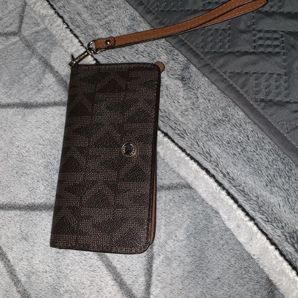 Micheal Kors Wallet